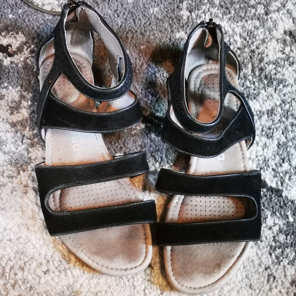 Tsubo Gladiator Sandals! - Picture 3 of 9